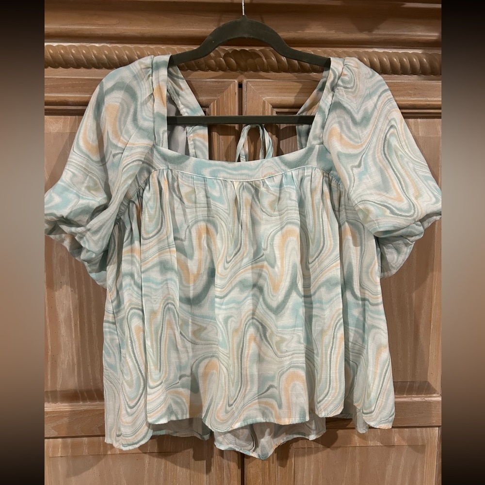 Blu Pepper Cream and Blue Swirl Blouse